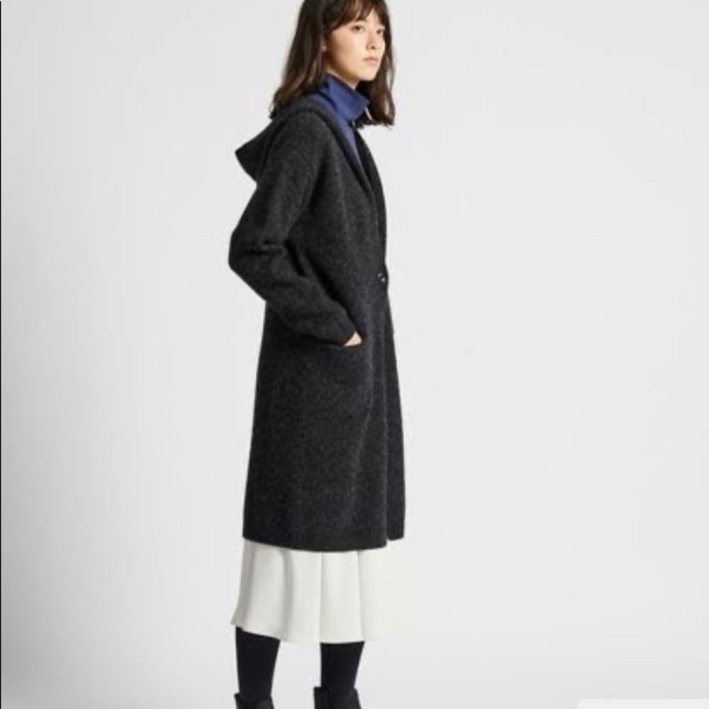 Uniqlo hooded cardigan with pockets small